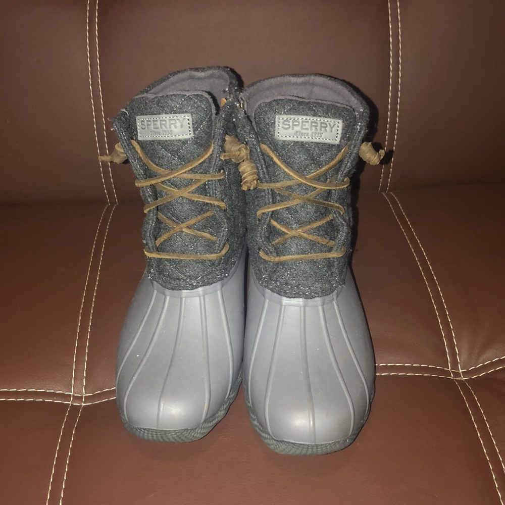 Sperry rain boots w/o box